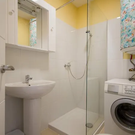 - 2 Bedrooms - 08563 Apartament *